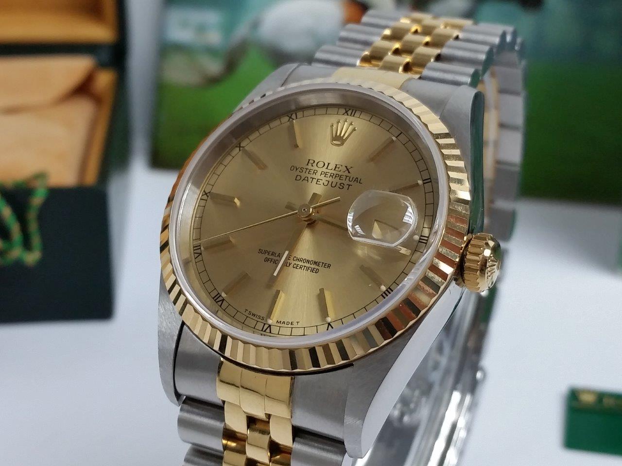 NOS 1995 Classic Rolex Datejust 16233 W Champagne Stick 18k Gold and Steel Box/Papers