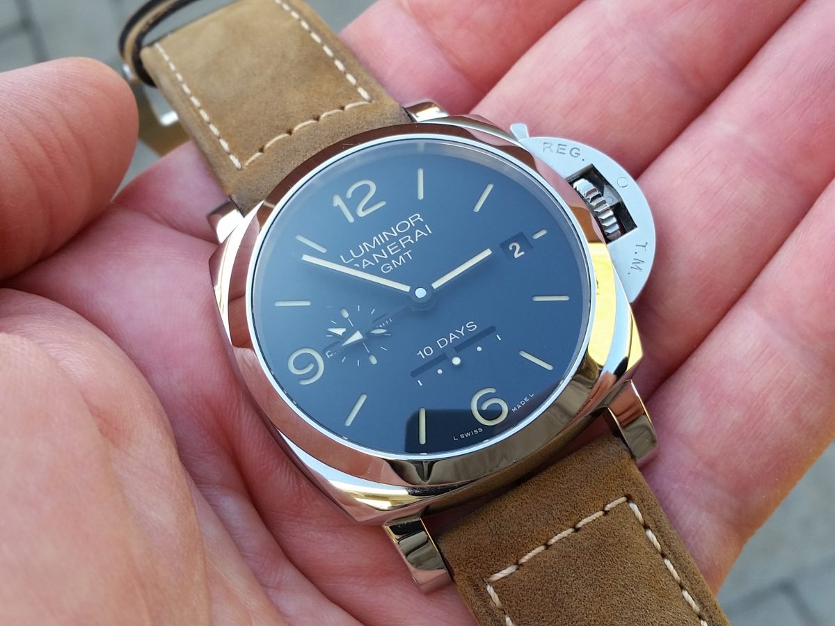 Panerai Luminor 533 GMT 10 days