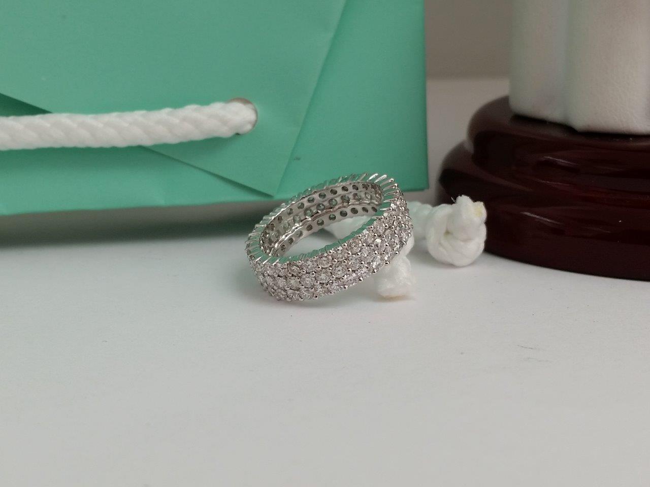 18k White Gold Ring 2.5 Carat Pave Diamond Eternity band Round Brilliant