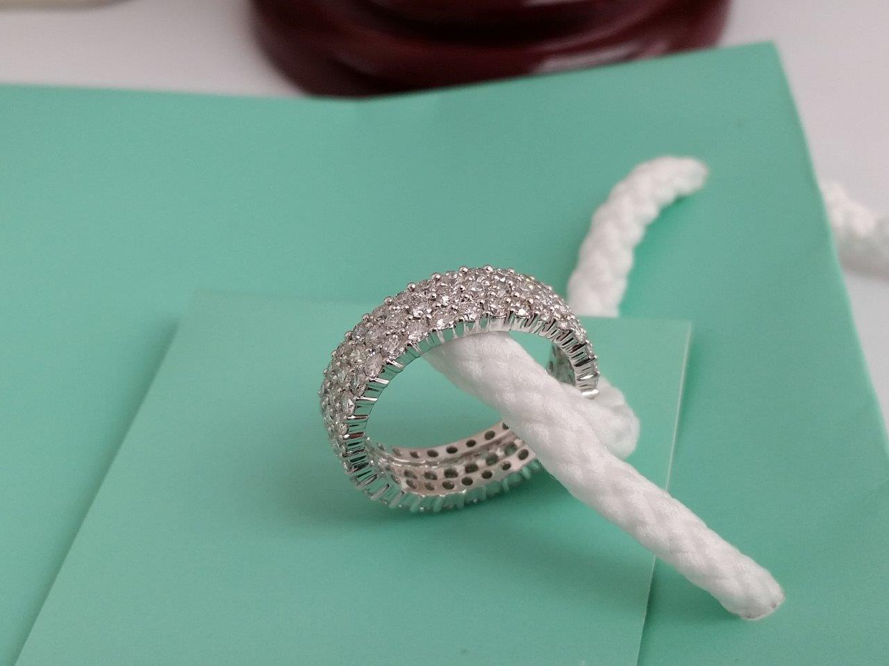 18k White Gold Ring 2.5 Carat Pave Diamond Eternity band Round Brilliant