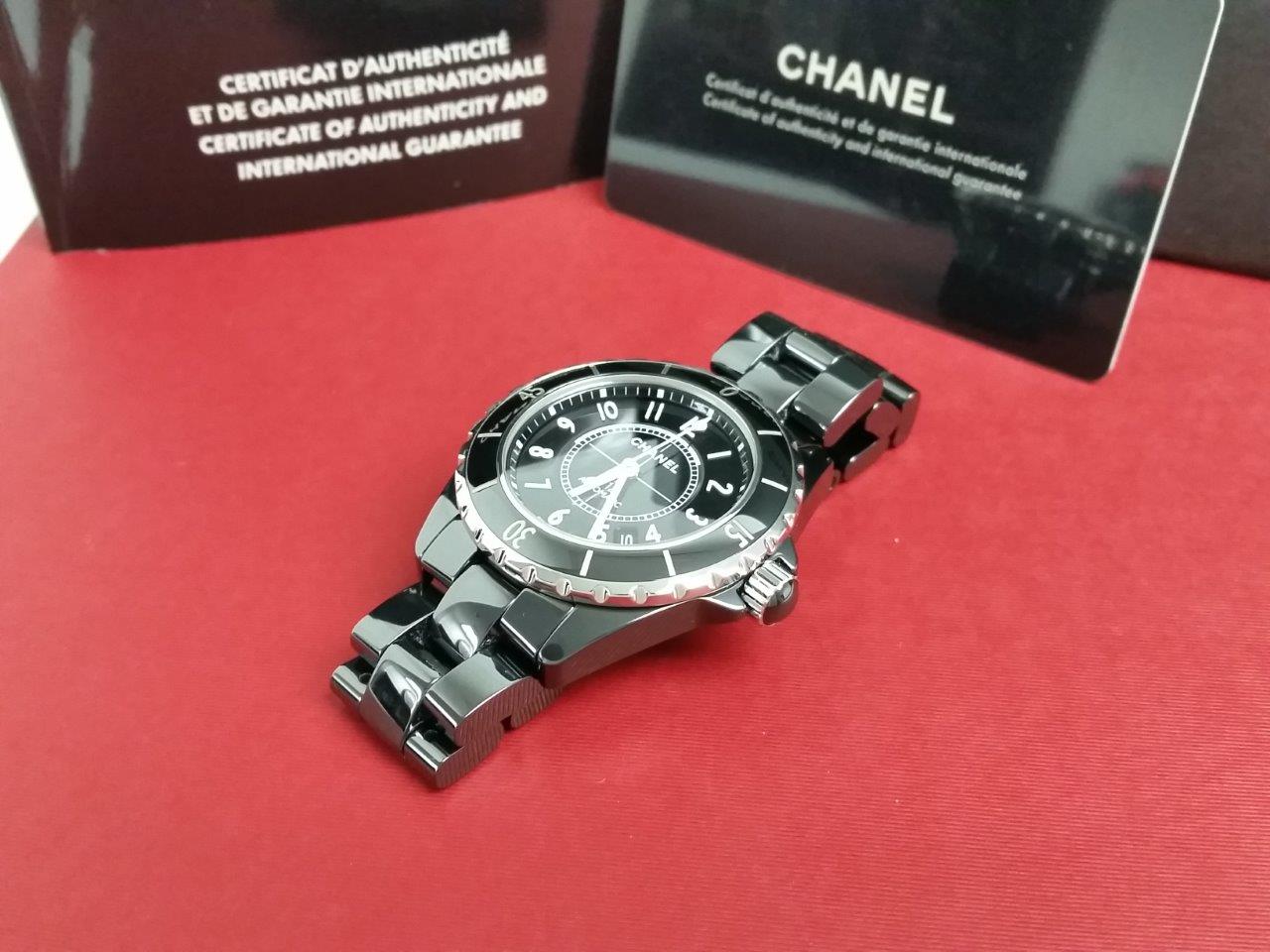CHANEL J12 Black Ceramic Automatic 38mm Unisex H0685