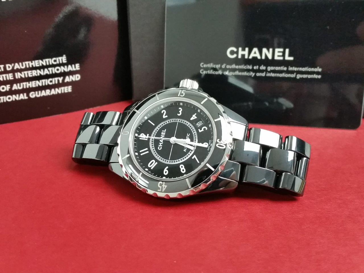 CHANEL J12 Black Ceramic Automatic 38mm Unisex H0685