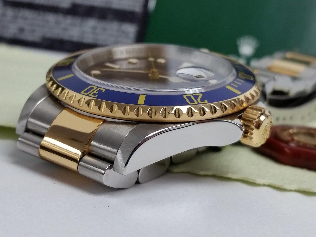 ROLEX Submariner 16613 M Rehaut/Engraved Bezel Two Tone 18k SS Blue Box/Papers