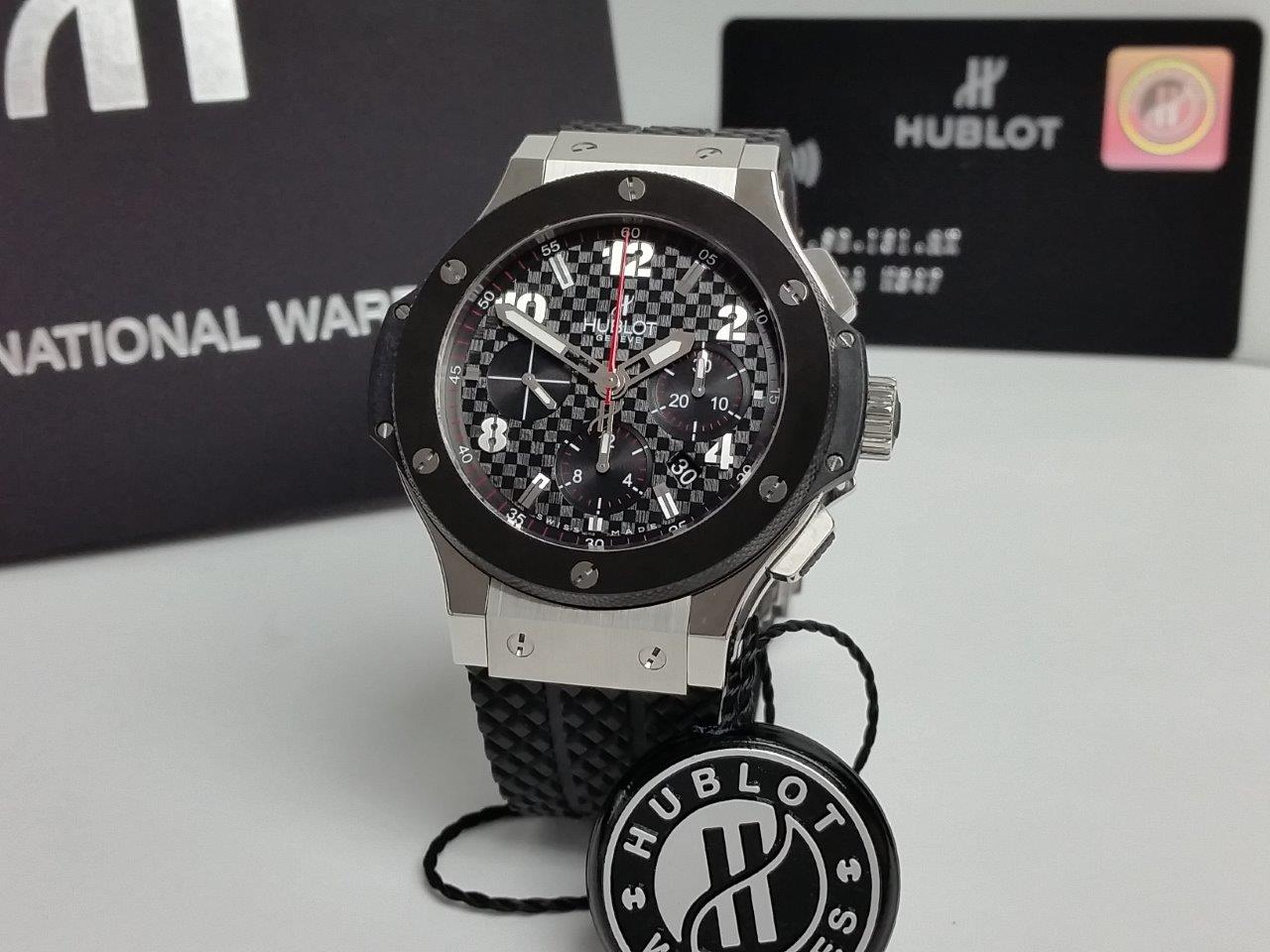 Hublot Big Bang 44 Steel-Ceramic Bezel Carbon Fiber 301.SB.131.RX Box/Papers MINT