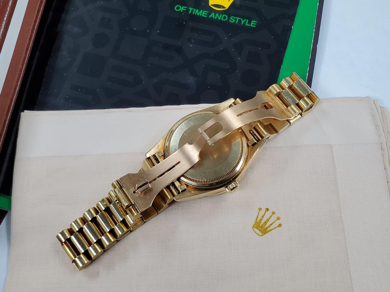 Rolex Day-Date President 18048 Quickset Factory Original Diamond Bezel & Dial