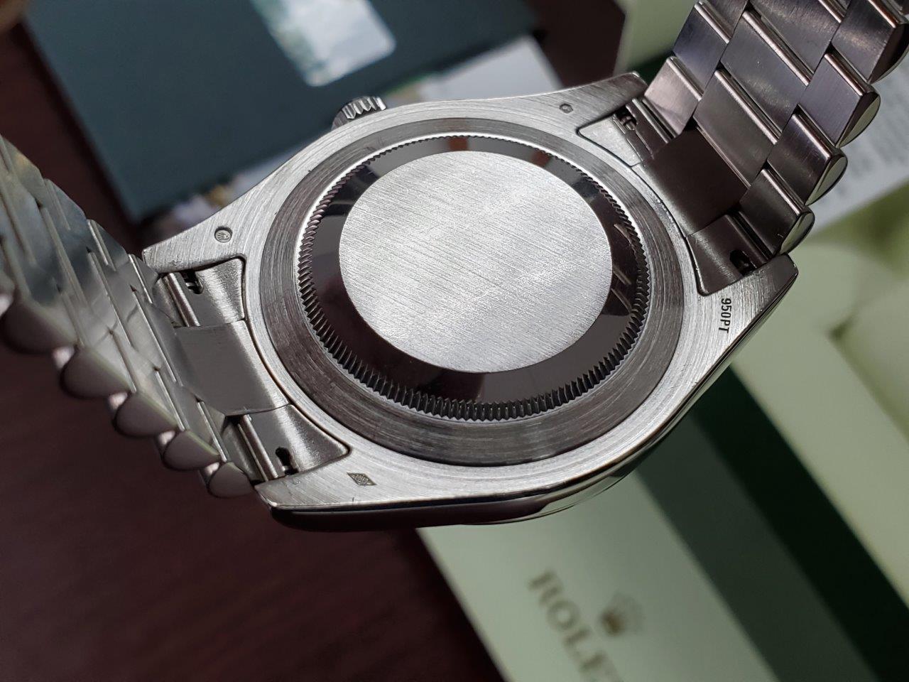 Rolex Day-Date II 41mm Platinum President Glacier Blue Diamond Roman 218206