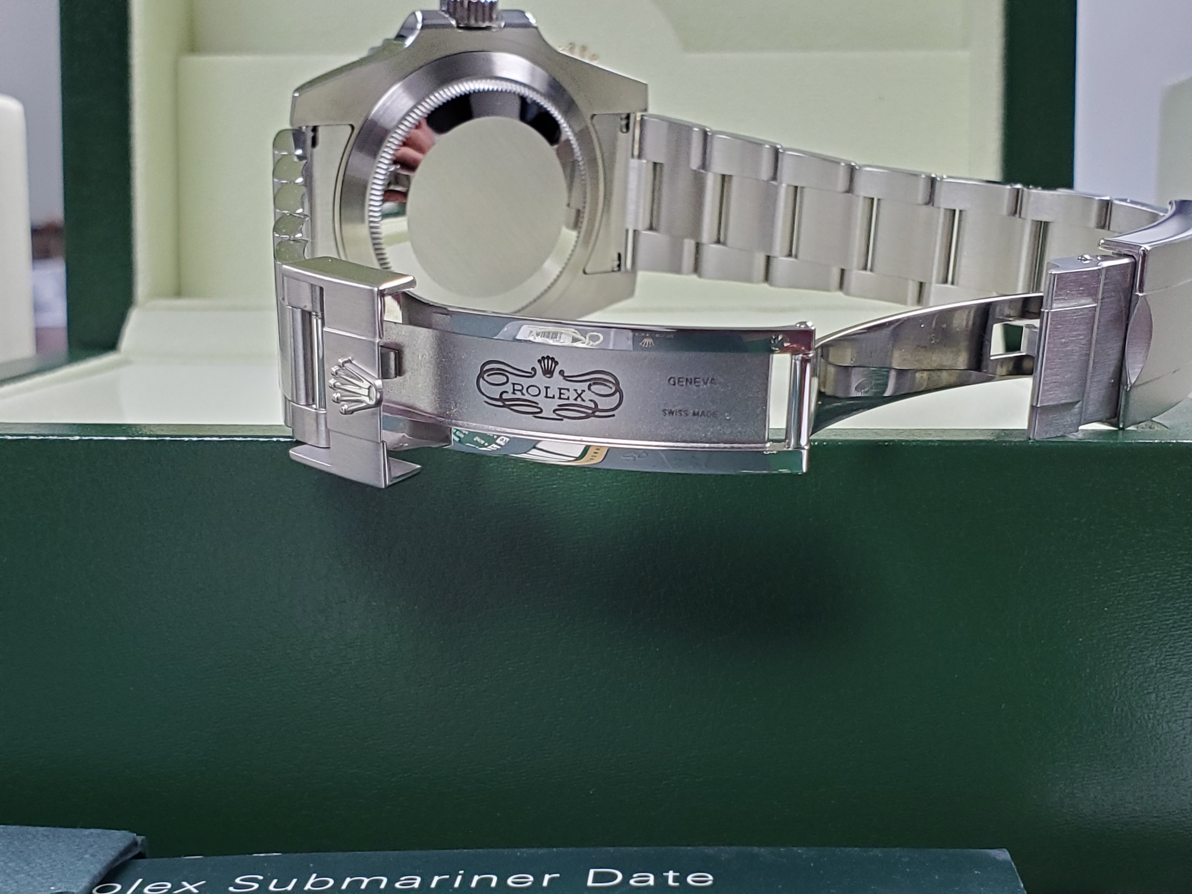 Rolex Submariner Date HULK 116610LV Green Dial Bezel Discontinued Near NOS Random Scramble Full Set