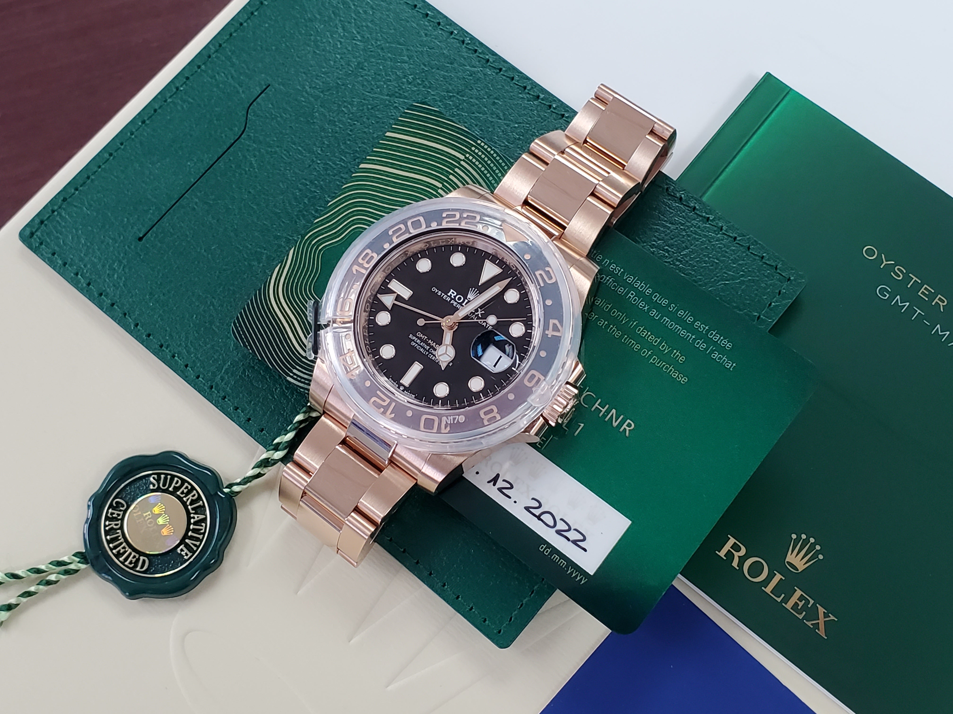 Pre-owned Rolex 126715CHNR Rootbeer GMT Master II - 2023 Full Set