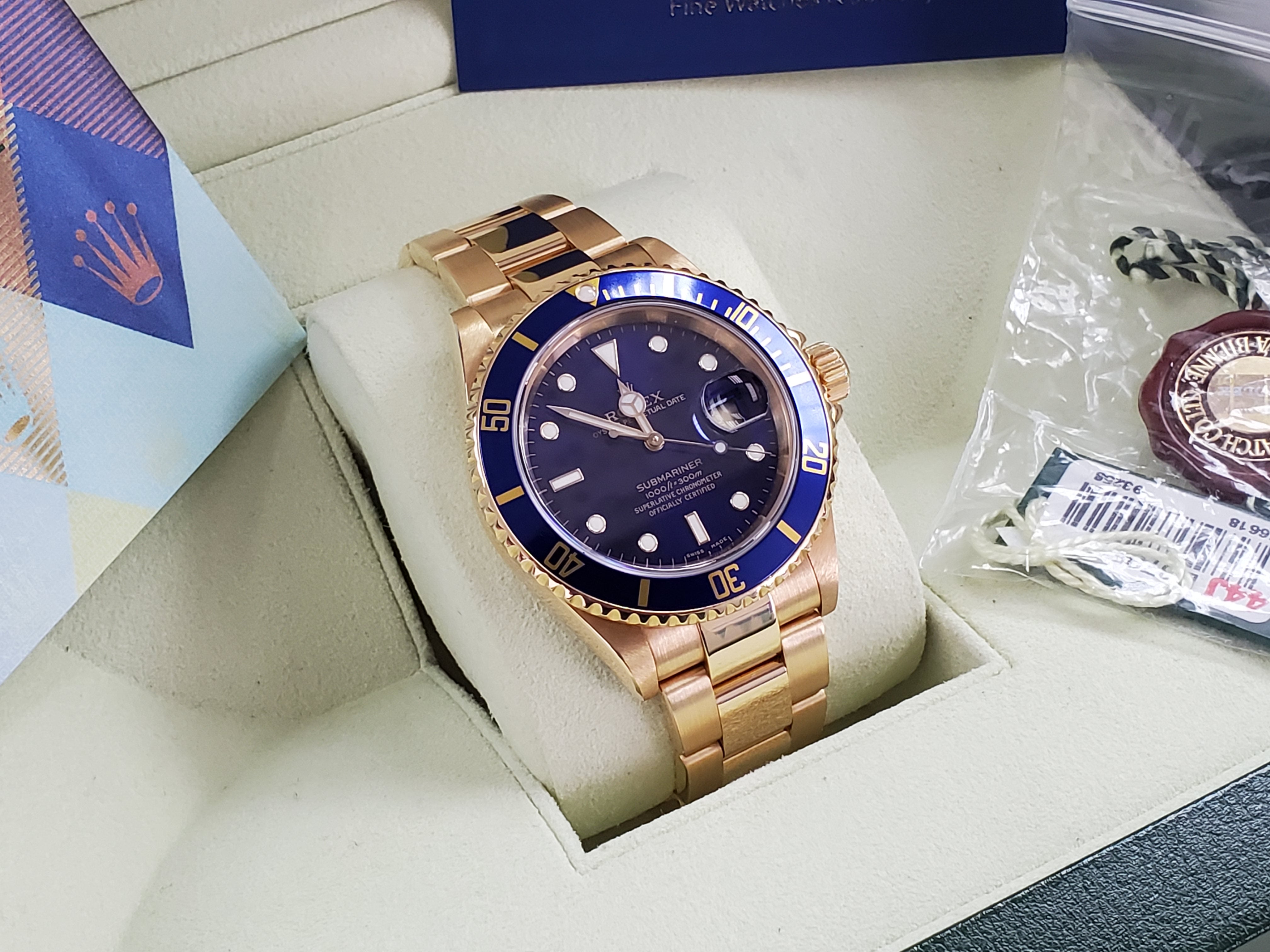 18k Gold Rolex Submariner Date Bluesy 16618 Tropical Blue/Purple