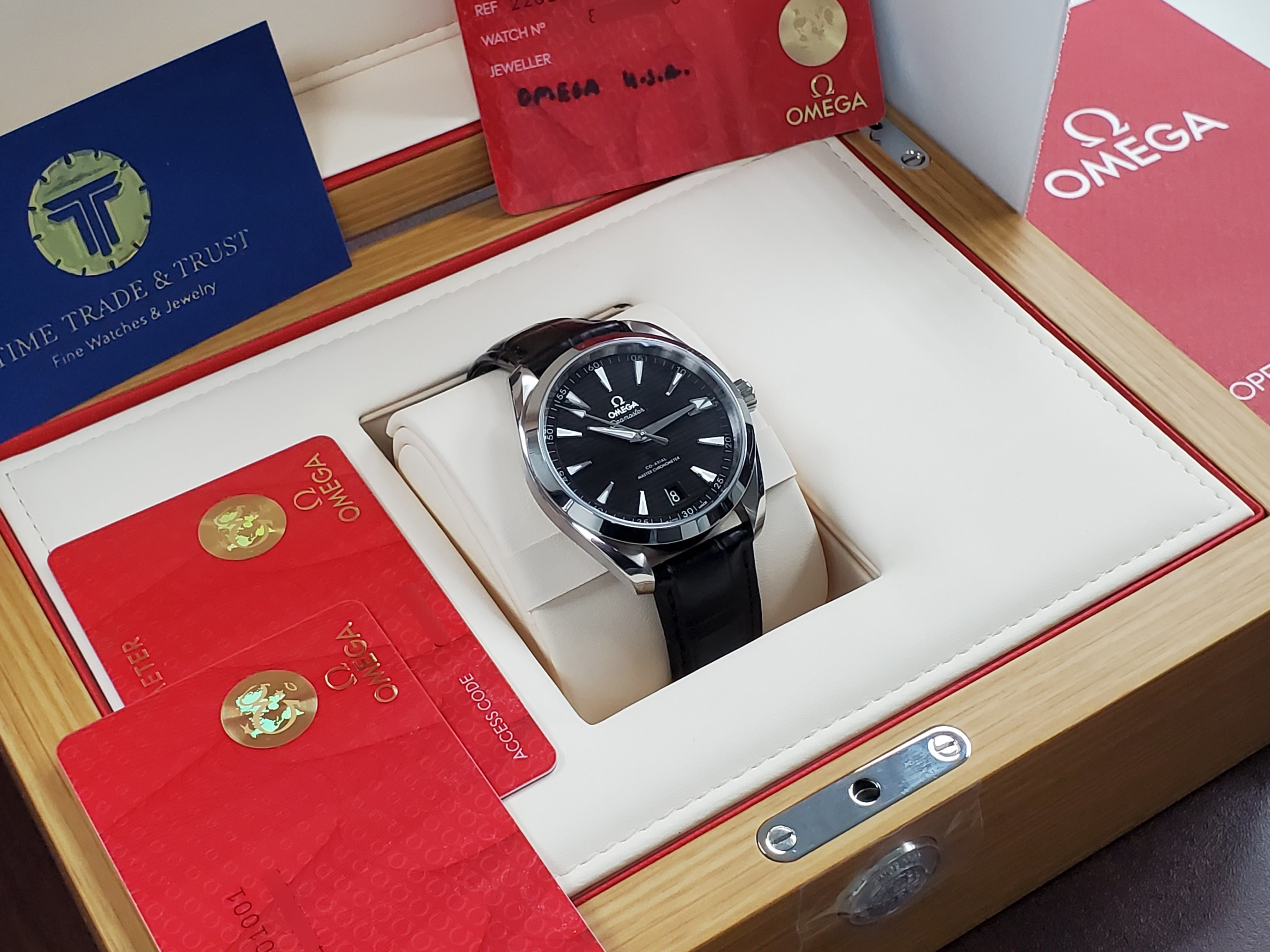 Omega Seamaster Aqua Terra 41 Master Chronometer Tapestri Dial