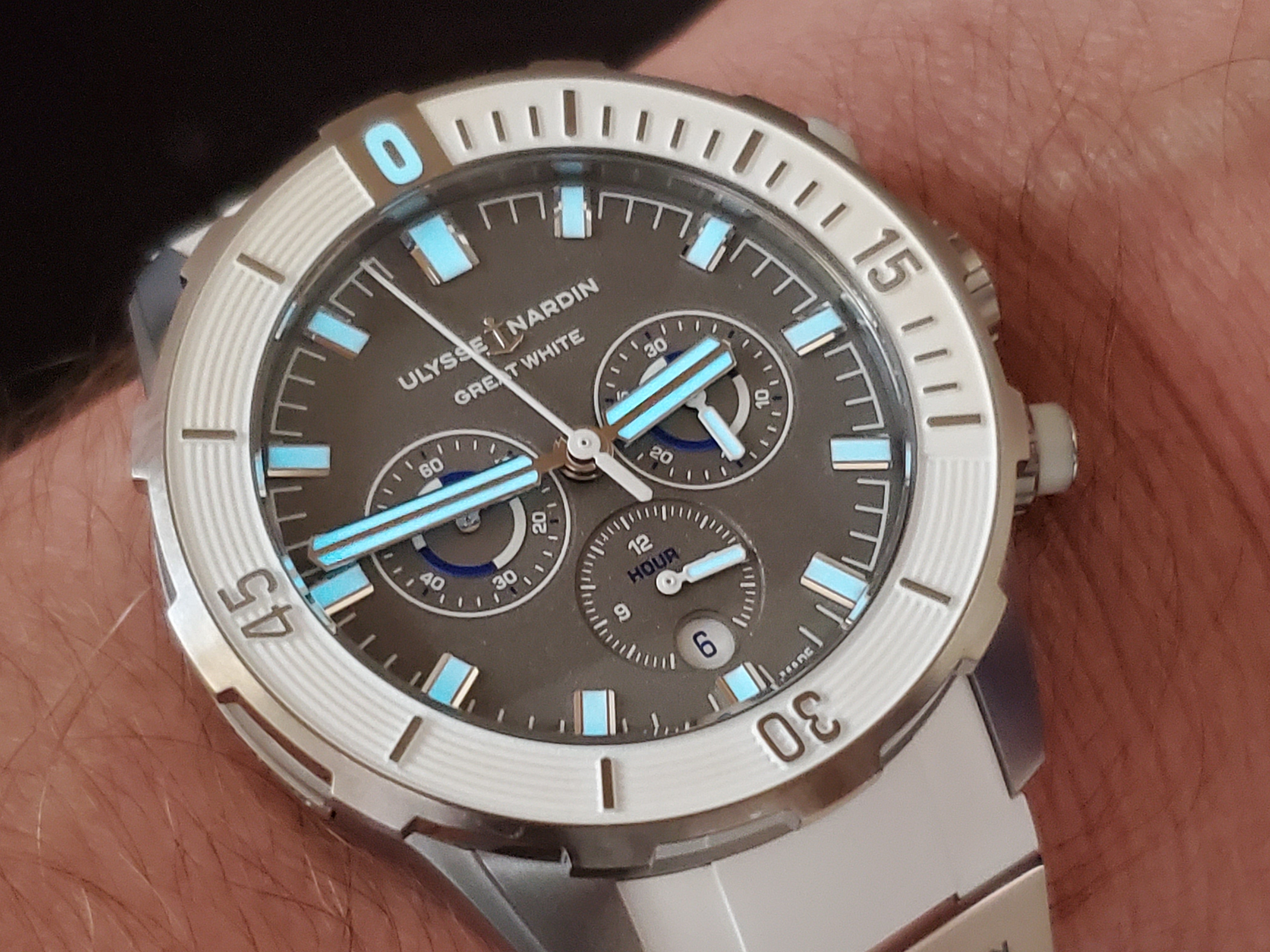 Ulysse Nardin Diver Chronograph Great White Shark Theme Colors
