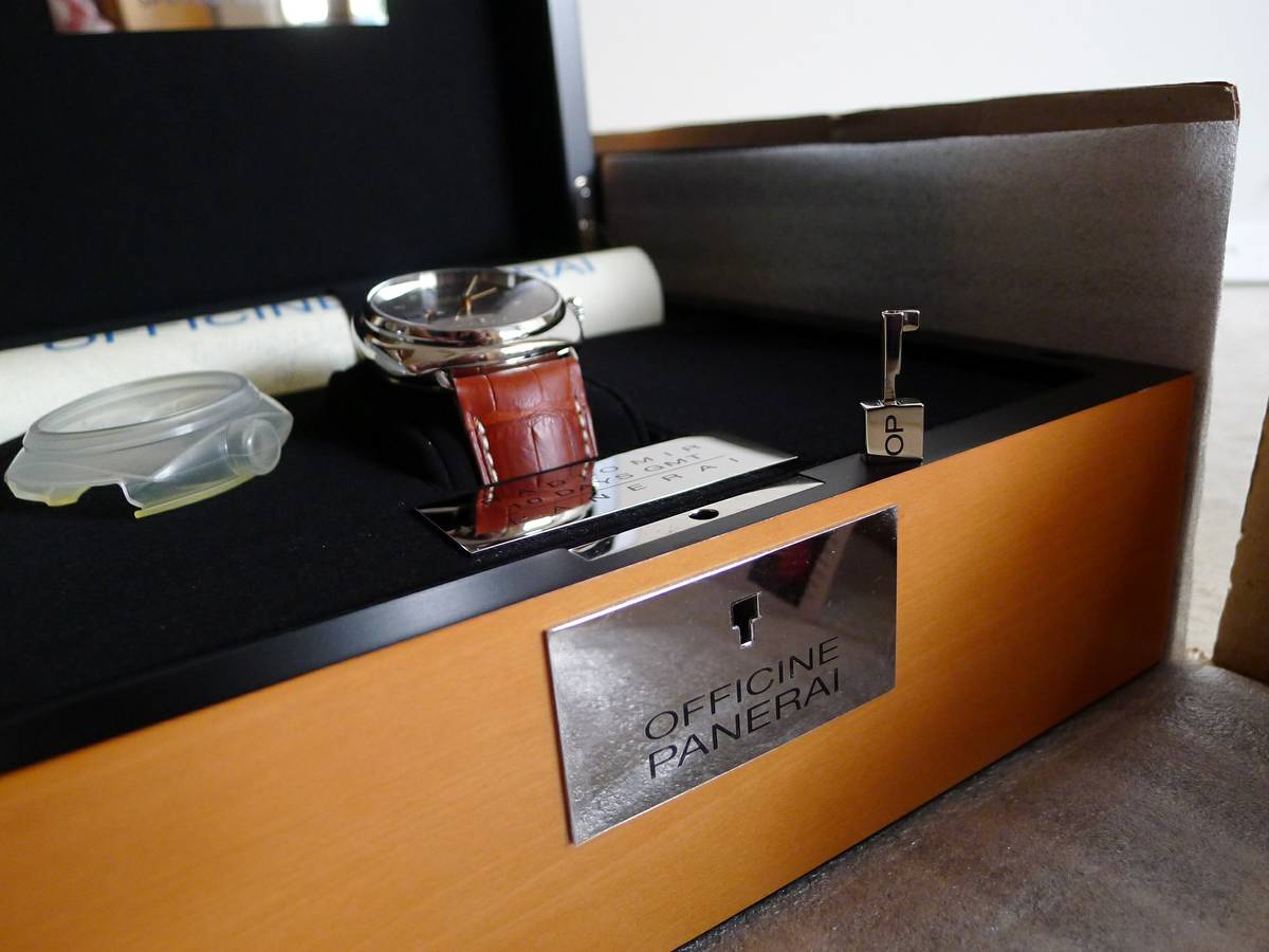 Panerai Radiomir pam 391 gmt 10 days am pm 47mm