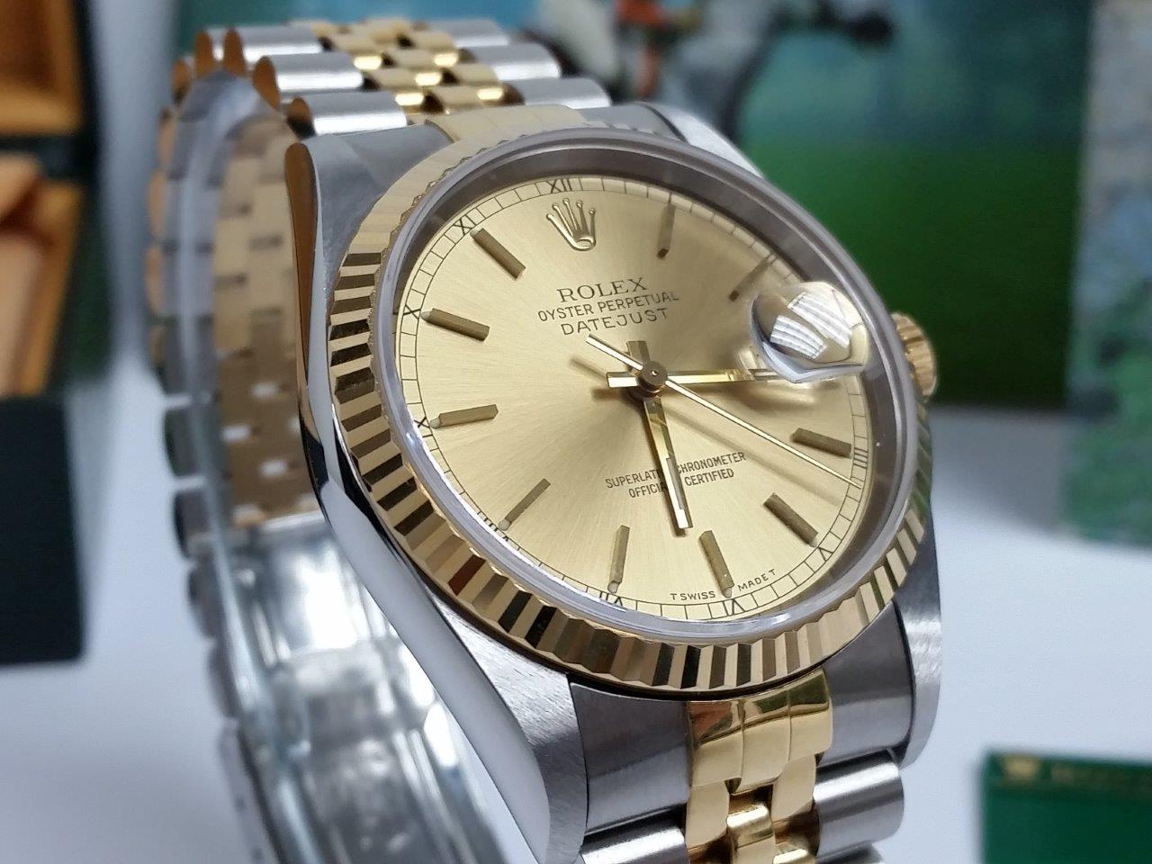 NOS 1995 Classic Rolex Datejust 16233 W Champagne Stick 18k Gold and Steel Box/Papers