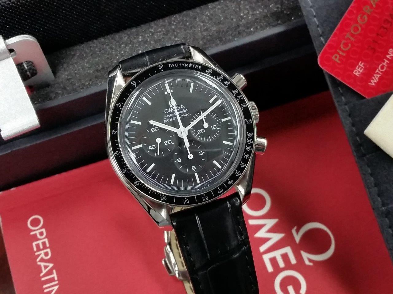 Omega SpeedMaster Professional MoonWatch 31133423001001 Black Leather Box/Papers