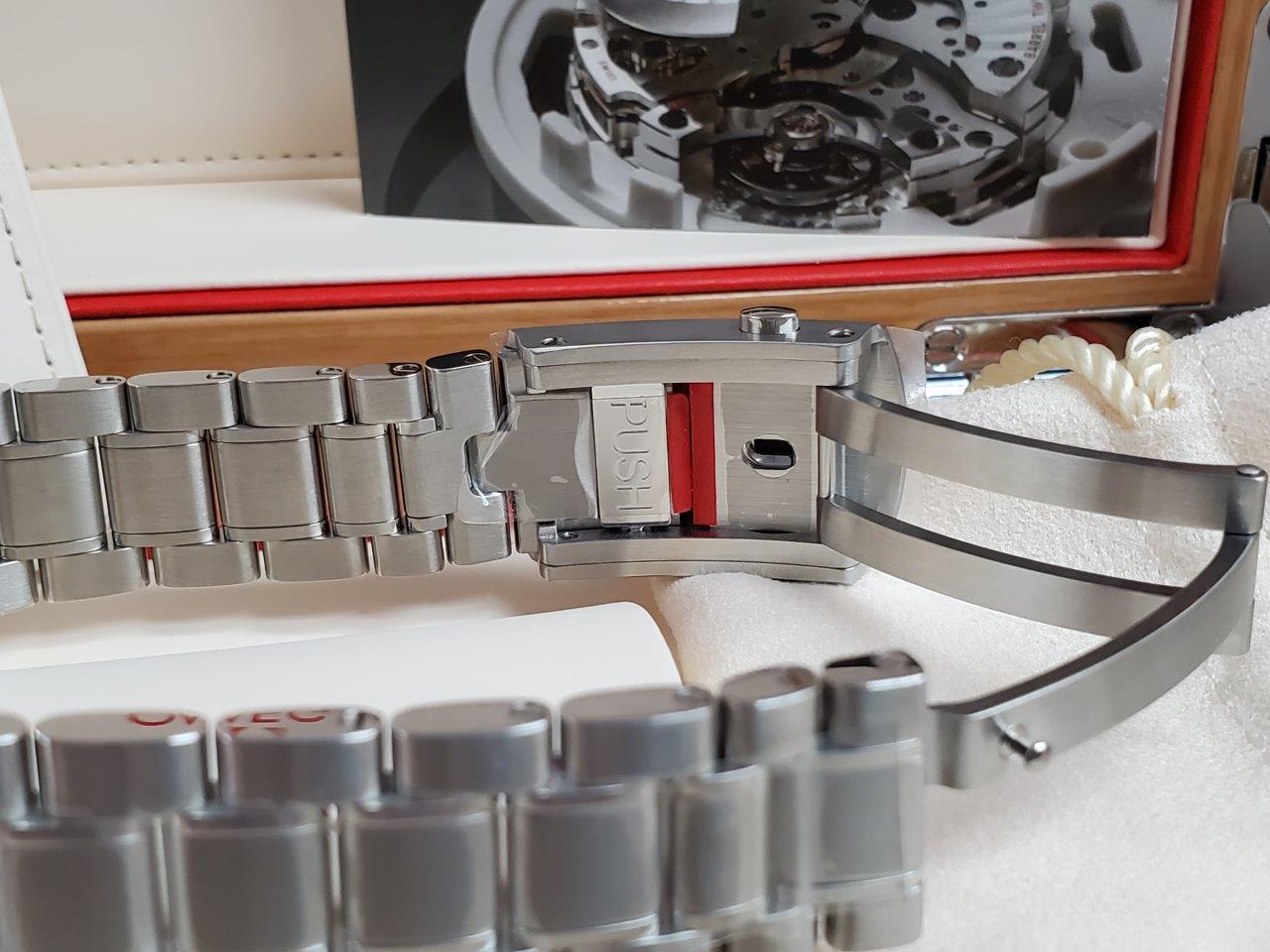 Omega SpeedMaster Racing White Tin-Tin Co Axial Chronometer 32930445104001 NEW